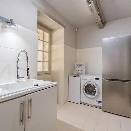 Domaine De La Roque A La Campagne Bbq Ping Pong-piscine Prviee Chauffee * Valprionde