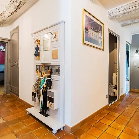 Domaine De La Roque A La Campagne Bbq Ping Pong-piscine Prviee Chauffee Valprionde