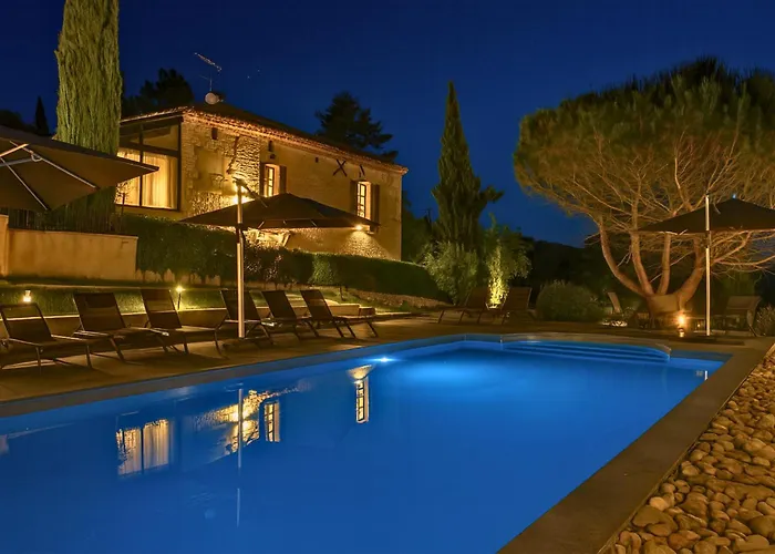 Domaine De La Roque A La Campagne Bbq Ping Pong-piscine Prviee Chauffee * Valprionde