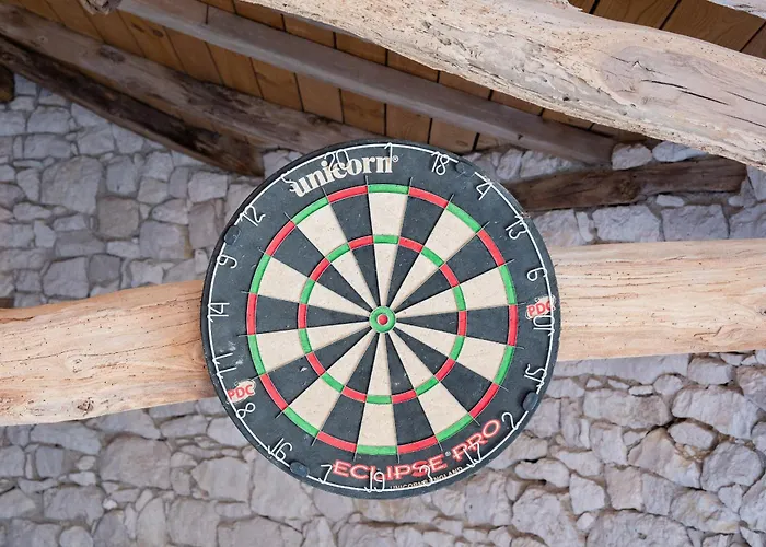 Domaine De La Roque A La Campagne Bbq Ping Pong-piscine Prviee Chauffee Nyaraló