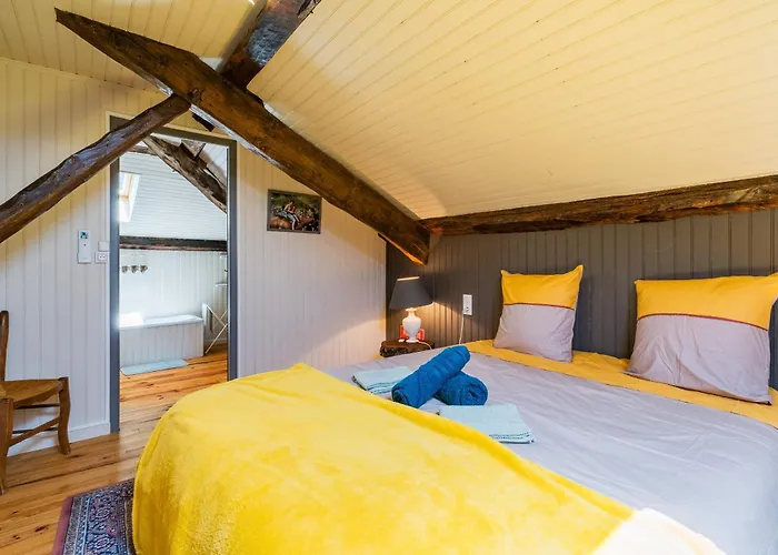 Domaine De La Roque A La Campagne Bbq Ping Pong Oc Keys