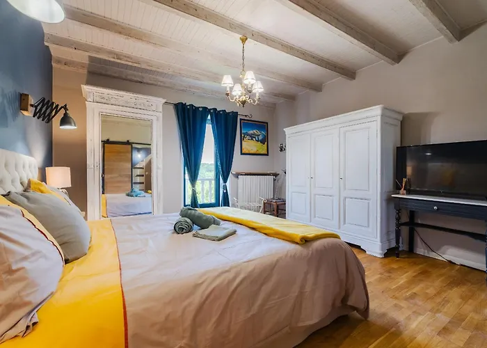 Domaine De La Roque A La Campagne Bbq Ping Pong-piscine Prviee Chauffee